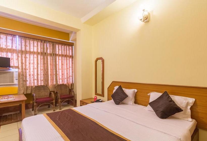 Hotel Oyo Rooms Zoo Road Tiniali 10