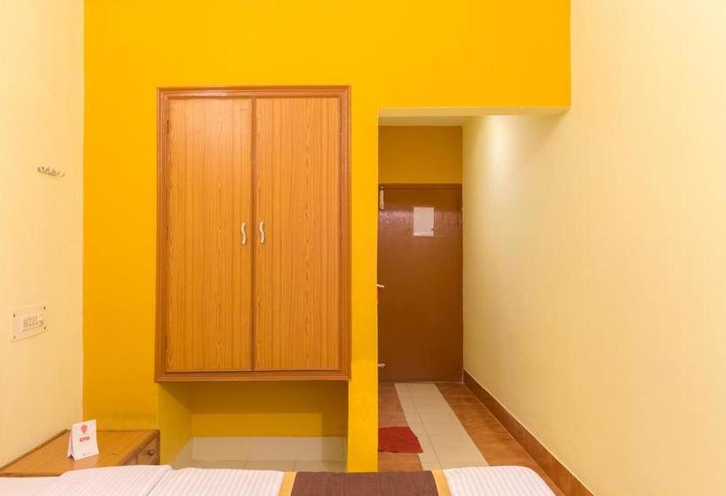 Hotel Oyo Rooms Zoo Road Tiniali 13