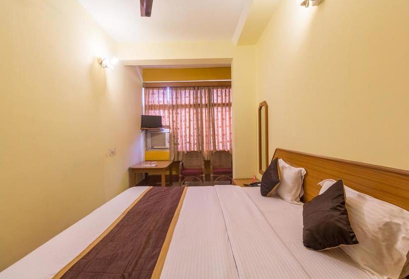 Hotel Oyo Rooms Zoo Road Tiniali 17
