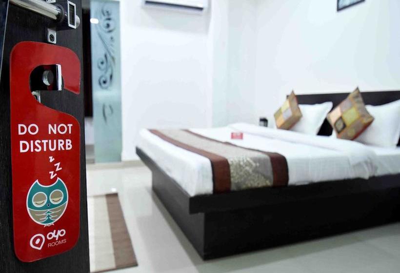 Hotel Oyo Rooms Rajiv Gandhi Circle 19