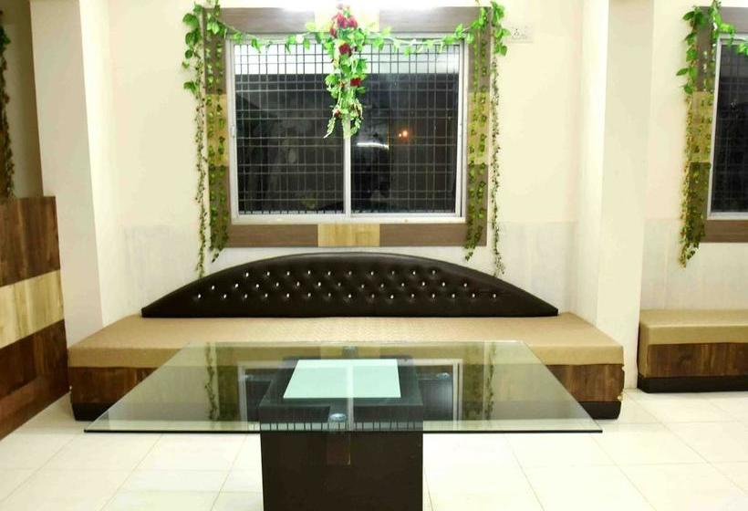 Hotel Oyo Rooms Rajiv Gandhi Circle 2