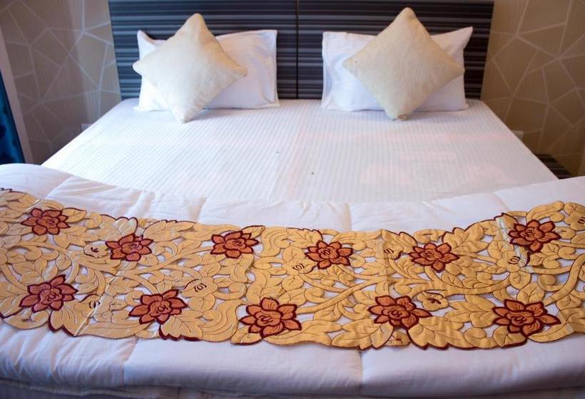 Hotel Oyo Rooms Toy City Greater Noida 15