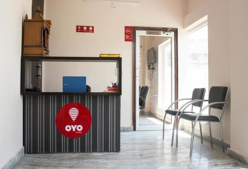 Hotel Oyo Rooms Toy City Greater Noida 4