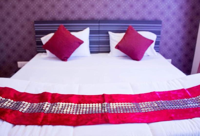 Hotel Oyo Rooms Toy City Greater Noida 5