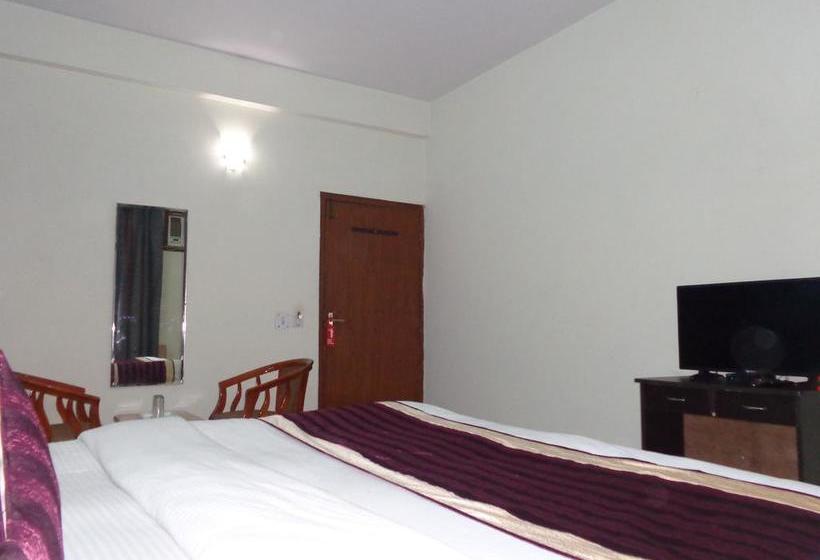 Hotel Akash Palace 11