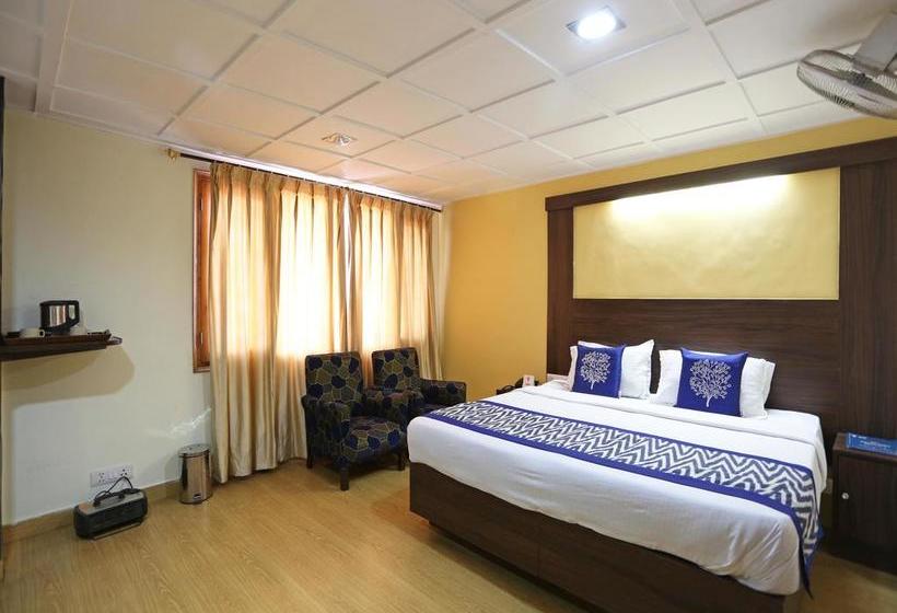 Hotel Oyo Rooms Opposite Railway Board Building 12