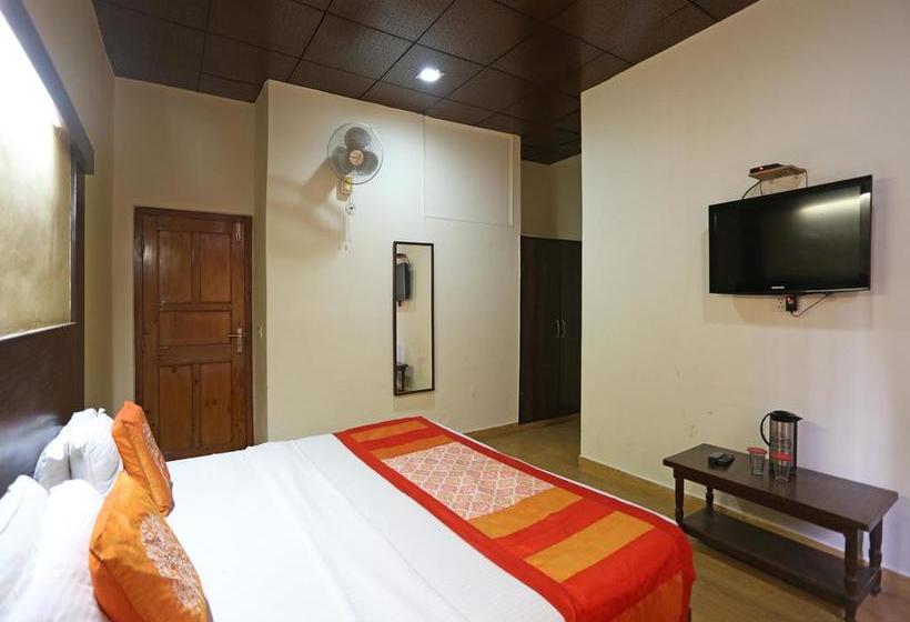 Hotel Oyo Rooms Opposite Railway Board Building 13