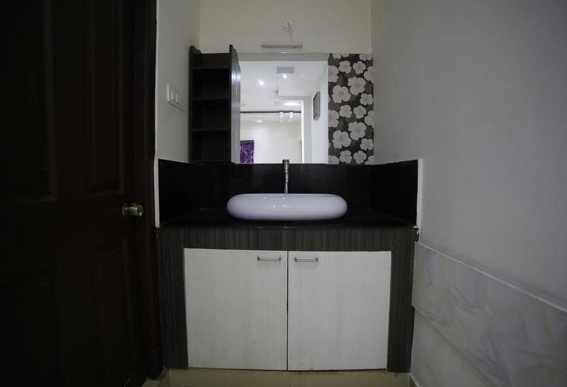 Hotel Oyo Rooms Lingampally Near Bhel 12