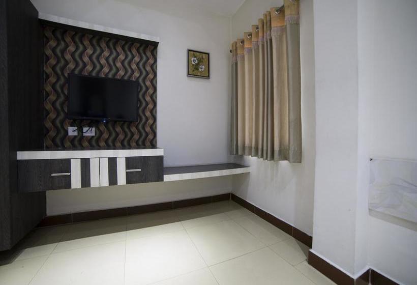 Hotel Oyo Rooms Lingampally Near Bhel 9