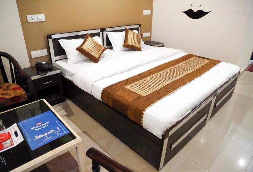 Hotel Inder Prasth 12