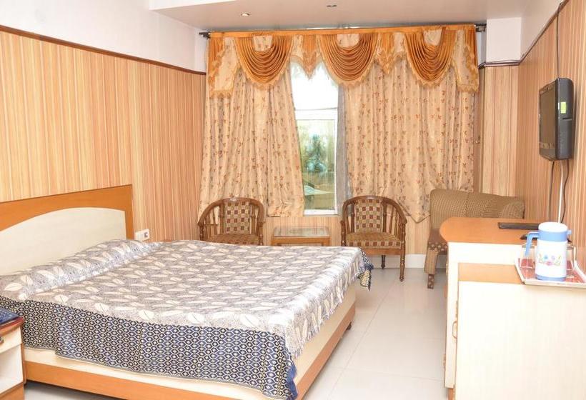 Hotel Inder Prasth 16