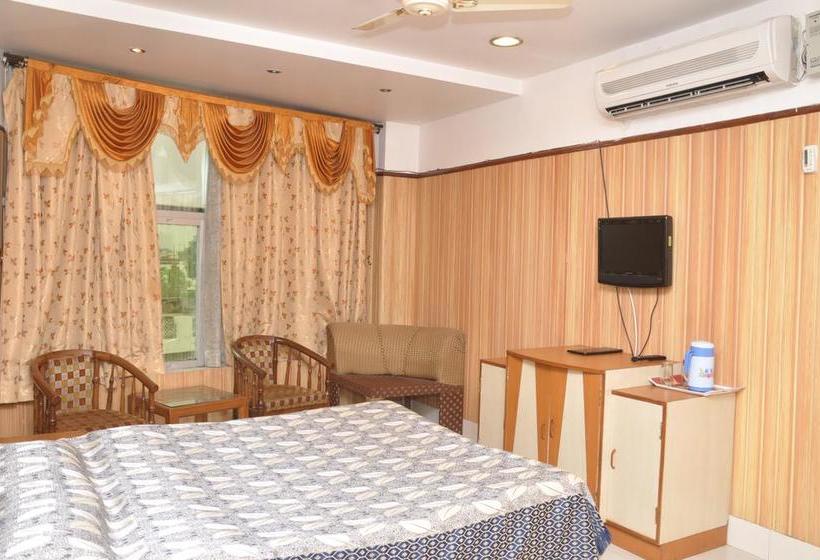 Hotel Inder Prasth 18