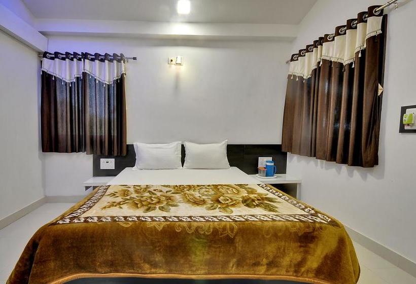 Resort The Gir Garden 13