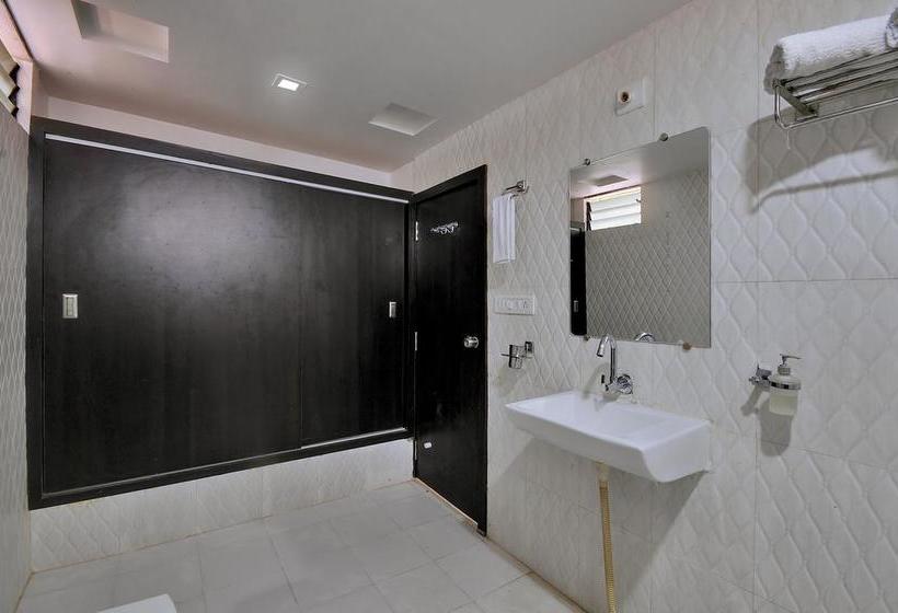 Resort The Gir Garden 9