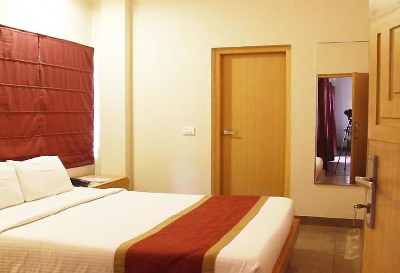 Hotel Classic Luxury Service Apartments 14