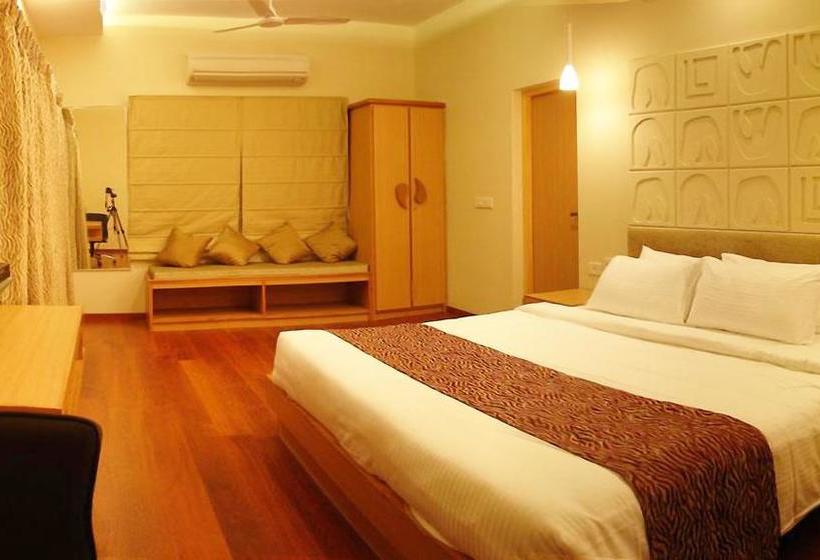 Hotel Classic Luxury Service Apartments 18