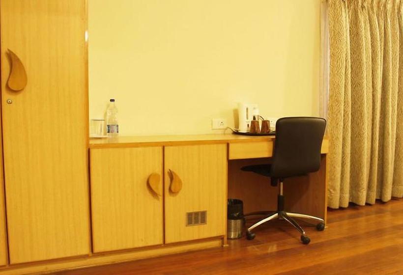 Hotel Classic Luxury Service Apartments 9