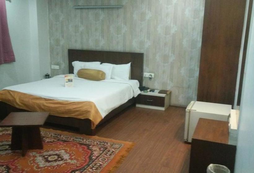 Hotel Kalinga Lake View 14