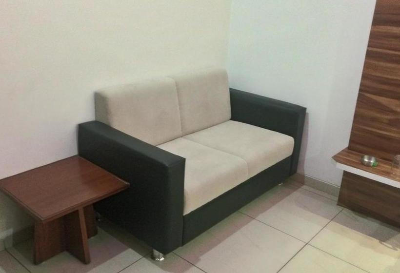 Hotel Kalinga Lake View 7