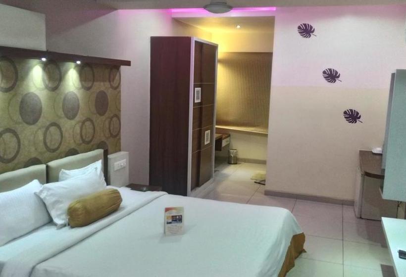 Hotel Kalinga Lake View 8