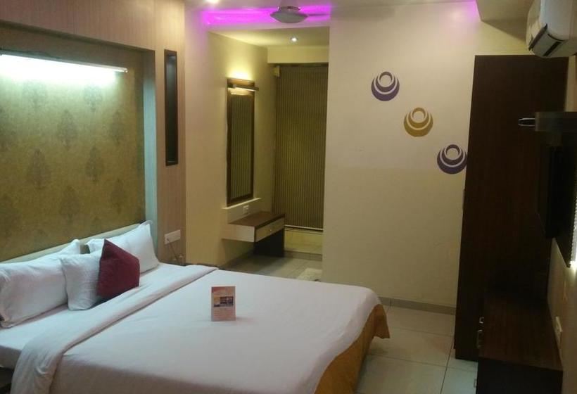 Hotel Kalinga Lake View 9