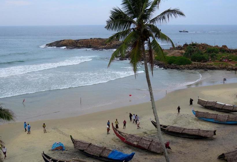 Resort Kovalam Beach Cottage