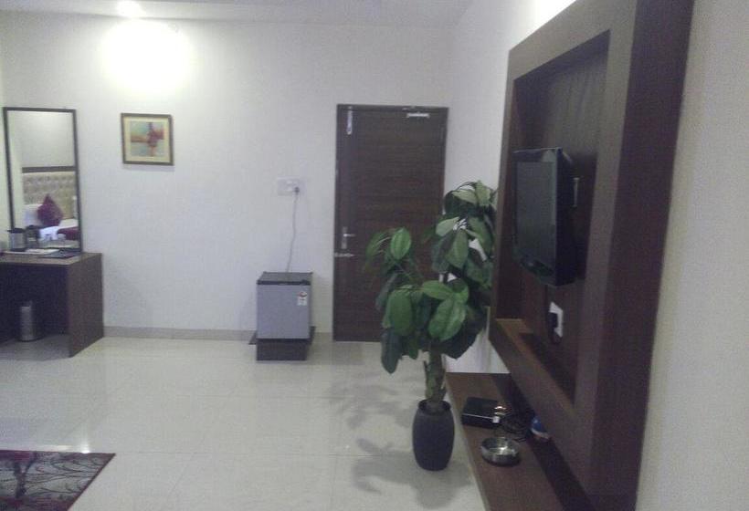 Adebha Hotels Ranjana Heritage 7