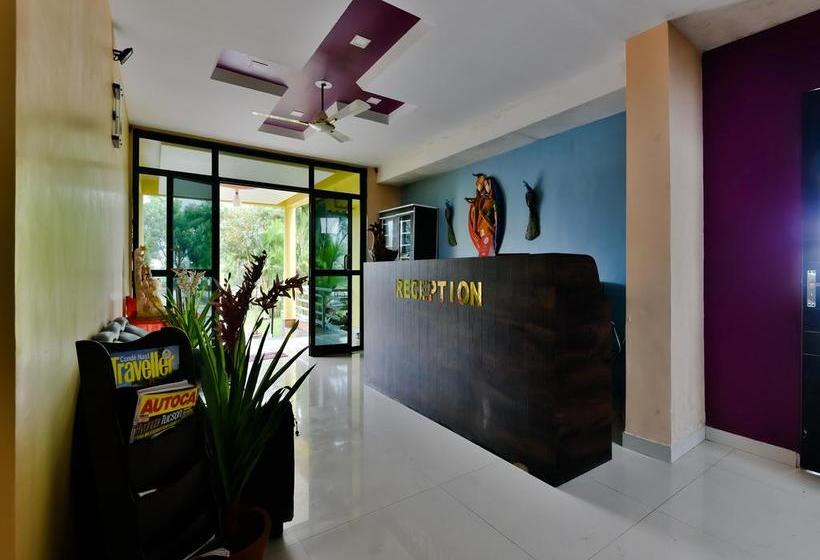 Hotel Oyo Escapes Valley View Lonavala 2