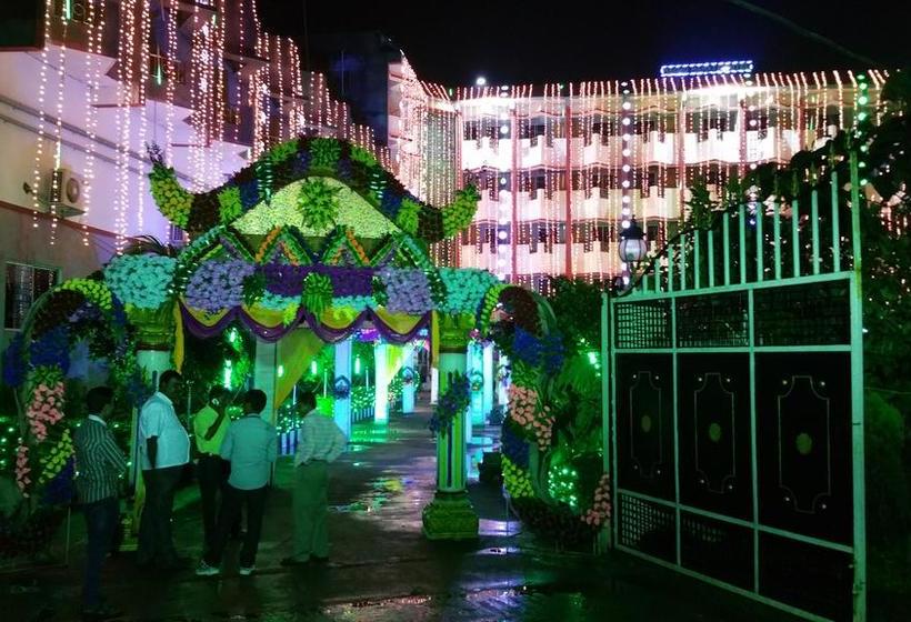 Madhu Mamata Hotel & Resorts 5