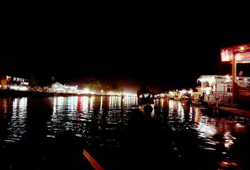 Bed and Breakfast New Pala Palace 4