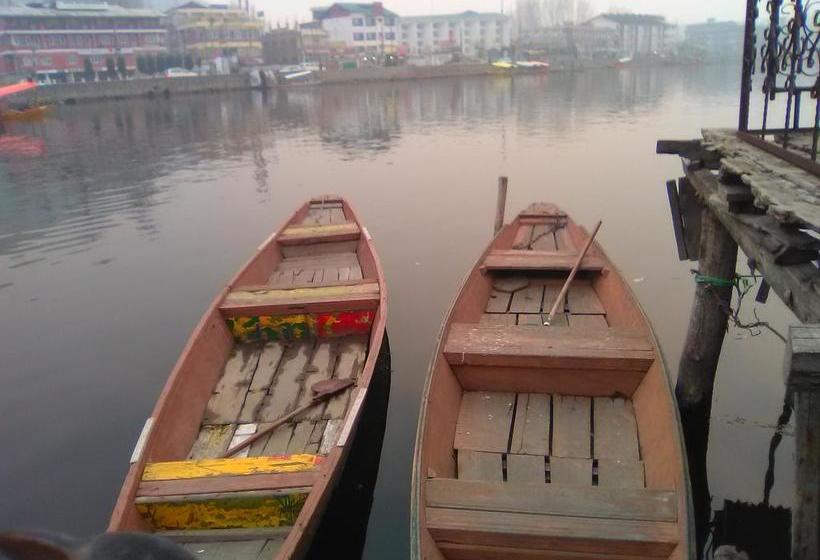 Bed and Breakfast New Pala Palace 9