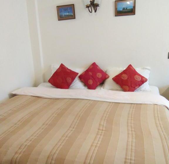 Bed and Breakfast Himalayan Inn 16