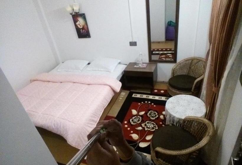 Bed and Breakfast Himalayan Inn 7