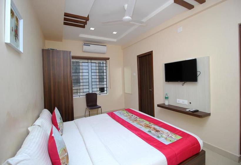 Bed and Breakfast Aadvik Sai Residency 14