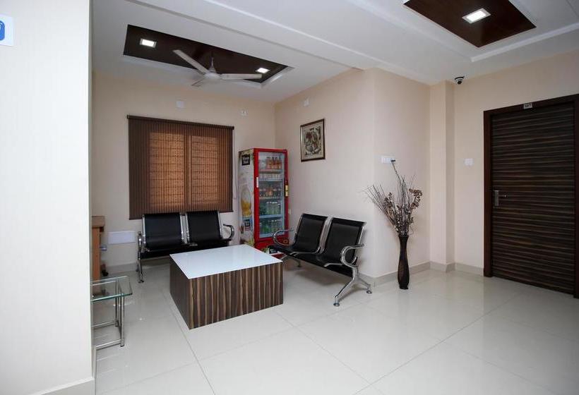 Bed and Breakfast Aadvik Sai Residency 3