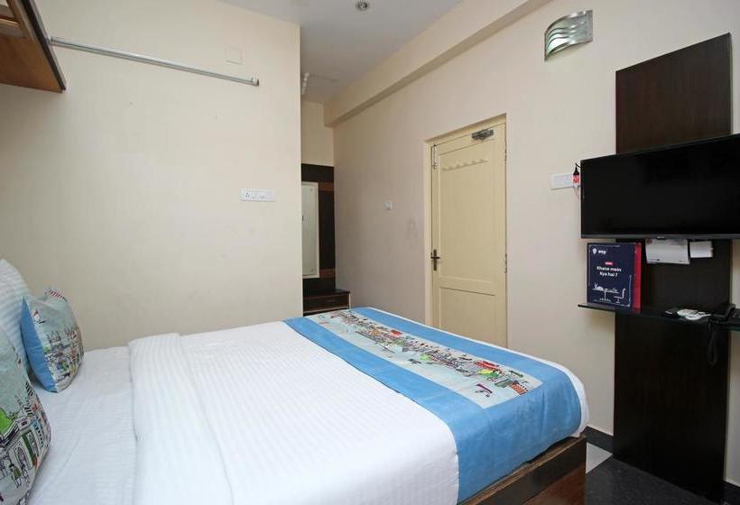 Bed and Breakfast Aadvik Sai Residency 6