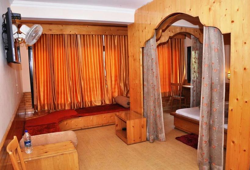 Bed and Breakfast Shimla Holiday Inn 8