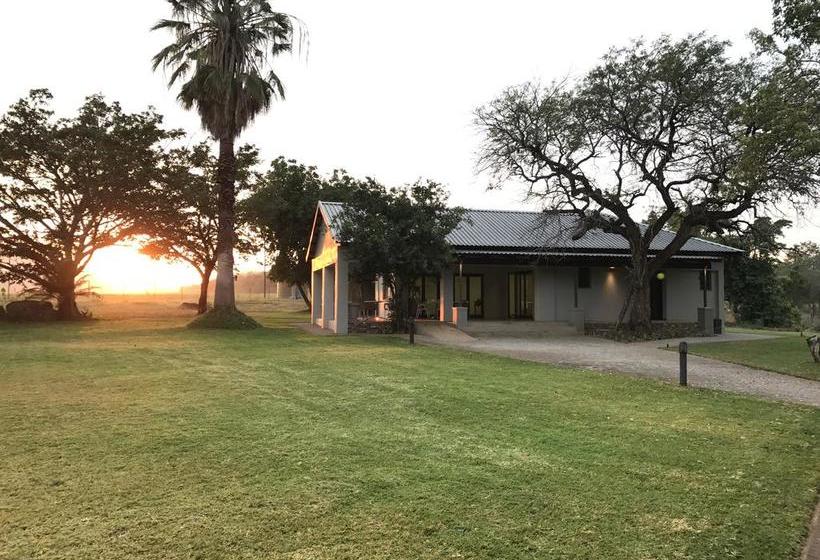 Bed & Breakfast Hamiltons Lodge & Restaurant 12