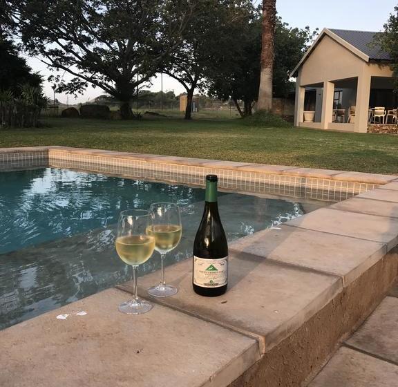 Bed & Breakfast Hamiltons Lodge & Restaurant 13