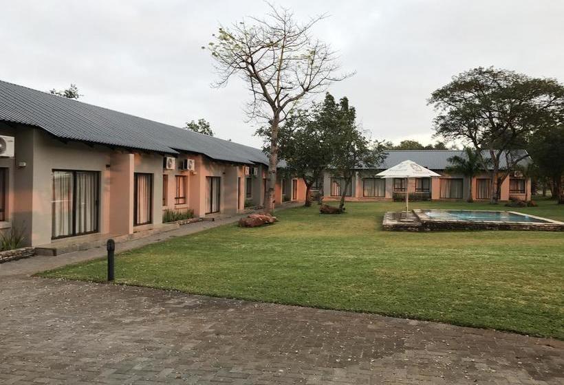 Bed & Breakfast Hamiltons Lodge & Restaurant 3