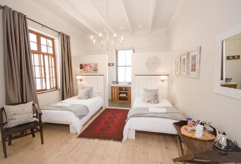 Bed and Breakfast Madeliefie Guest Accommodation 13