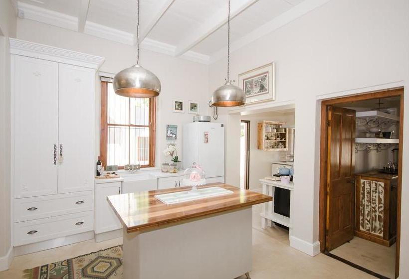 Bed and Breakfast Madeliefie Guest Accommodation 18