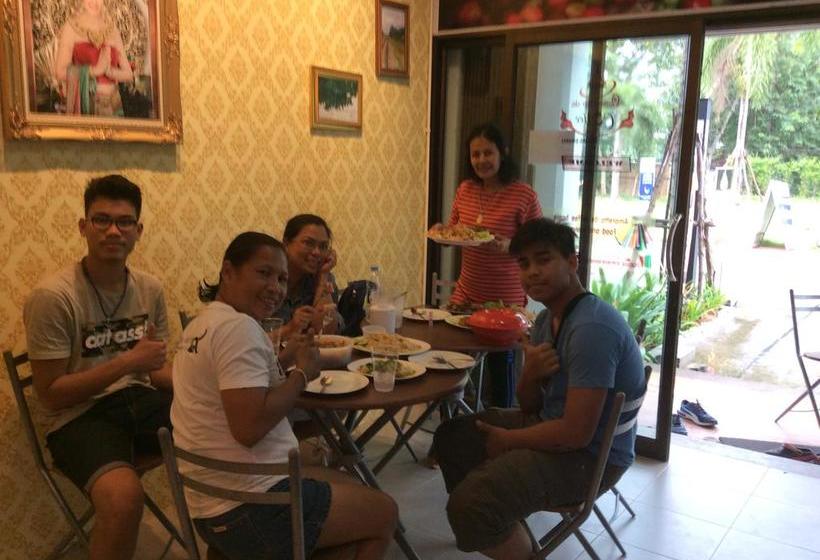 Amaretto Hostel & Amaretto De Coffee Home 4