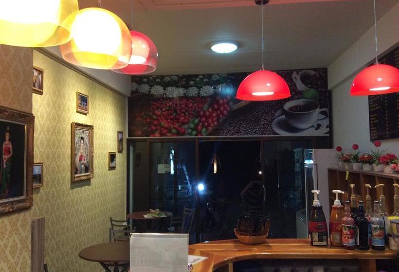 Amaretto Hostel & Amaretto De Coffee Home 7