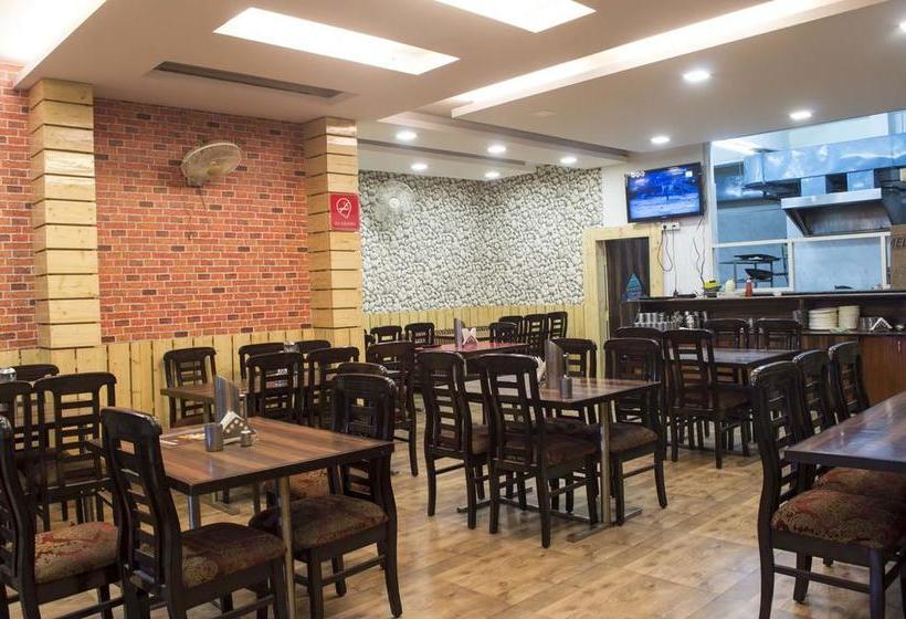 Hotel Madhuram Palace 8