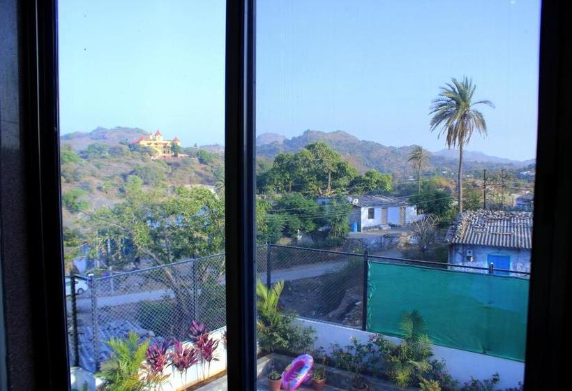 Hotel Golden Berry 3