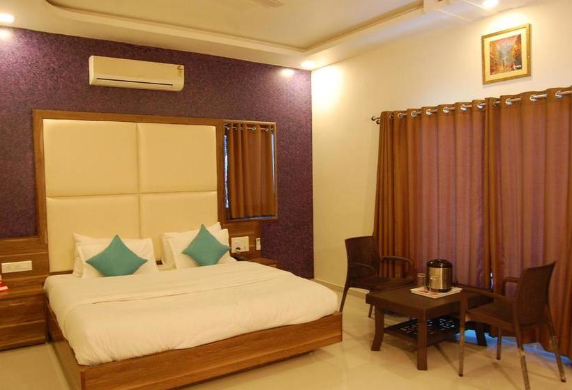 Hotel Golden Berry 6