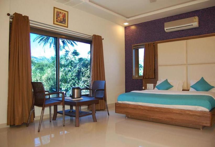 Hotel Golden Berry 9