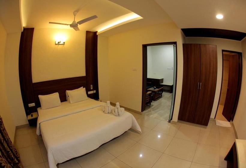 Hotel Rathna Residency 16