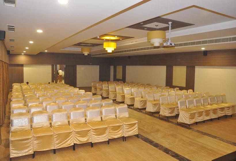 Hotel Rathna Residency 17